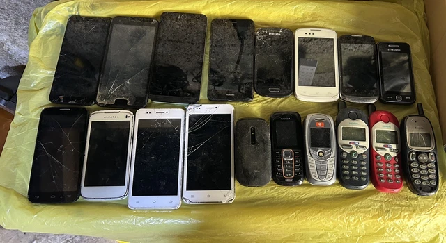 Stock Lotto 18 Pezzi Smartphone Misti Varie Marche Per Ricambi Leggere Bene