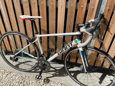 Giant Defy 3 Road Bike Shimano Aluminium Blue White Frame 22 M L 249 00 Picclick Uk