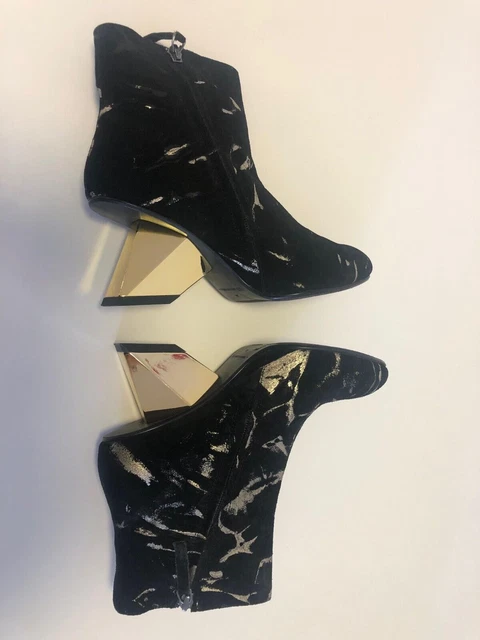 UNITED NUDE,superbe bottine en daim,noire et doree,taille 38,comme neuve