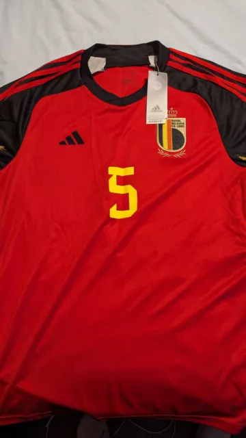 Belgium Home World Cup 2022 / 2023 Football Shirt BNWT Size L (VERTONGHEN 5)