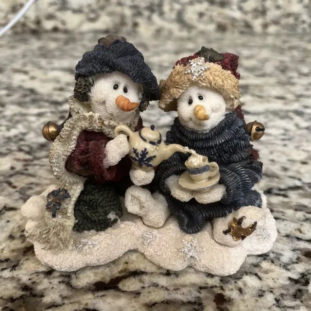 Boyds Bears Folkstone Collection: “Cicely And Juneau… Iced Tea Party”