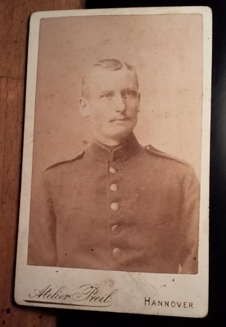 Soldat in Uniform - Portrait / CDV Atelier Preil Hannover