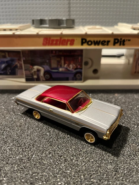 REVELL LOWRIDERS 59 Chevy Impala Tribal Aguave 1:64 Die Cast Issue