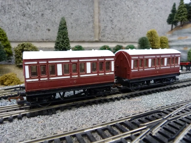 Livery Menu HORNBY CALEDONIAN LIVERY 4 wheel coaches x 2 for OO gauge model train ...
