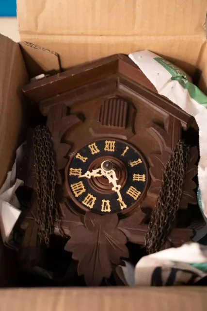 Orologio a cucù Suonando originale della Foresta Nera - Sangalli