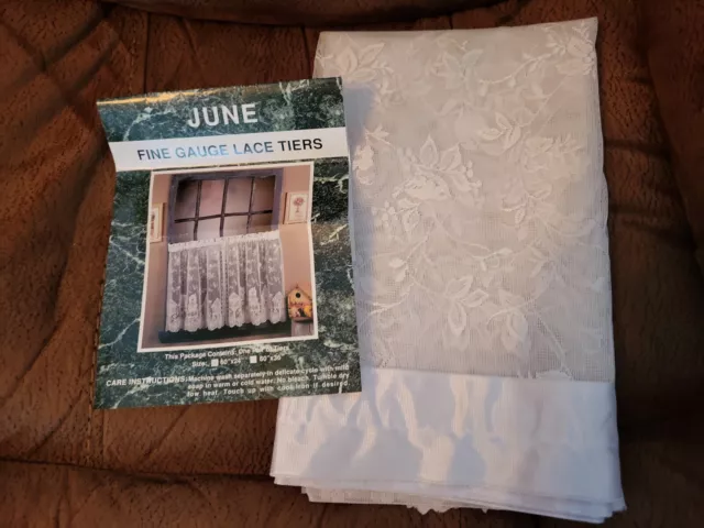 Vintage Fine Gauge Lace Curtain Tiers Birdhouse Pattern New Without Package...