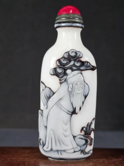 Chinese Two Elder Carved Peking Overlay Glass Snuff Bottle