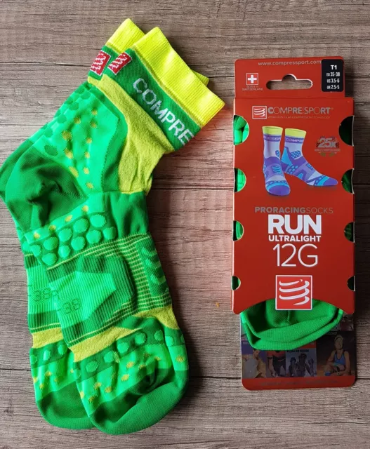 Calcetines de carreras Compressport Pro RUN ultraligeros 12G unisex verde