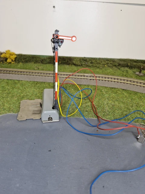 Märklin H0 - 70412 - Model Train 2 - 2x Main Signals With Lattice Mast With 2 Signal Arms Märklin H0 - 70412 - Model Train 2 - 2x Main Signals With Lattice Mast With 2 Signal Arms