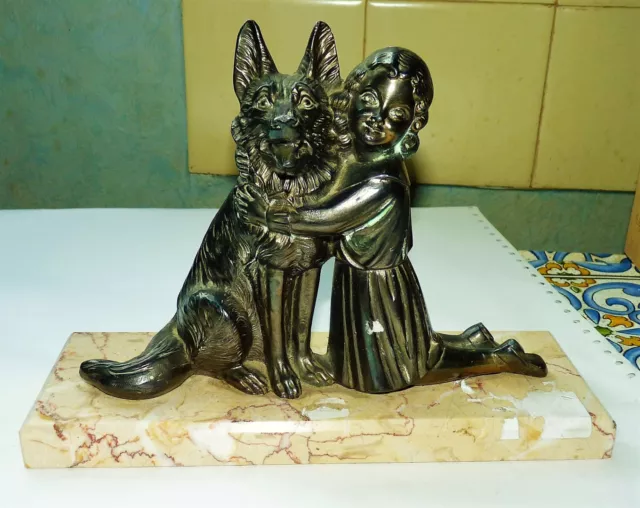 ANCIENNE  ART DÉCO 1917 STATUE SCULPTURE REGULE FILLETTE et CHIEN sur MARBRE BE