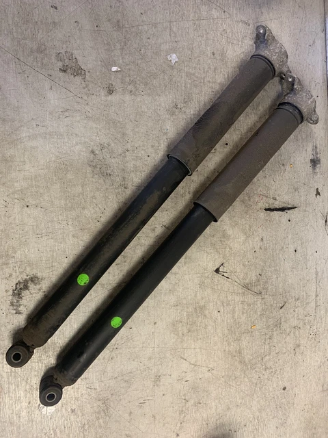 Pair Rear Shock Absorbers For Ford Focus MK3 (2011-2018) – Left & Right Gas Shocks