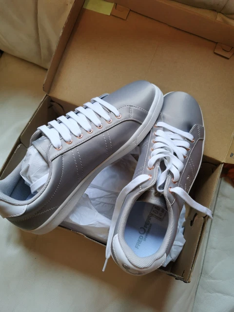 Fred perry aubrey outlet leather trainers