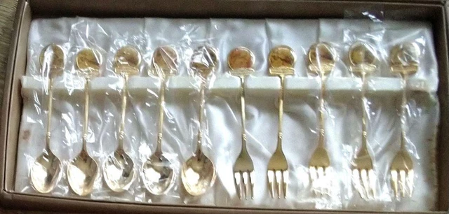 Cuillère, Couteau Et Fourchette De Dessin Animé D'amusement