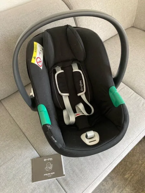 Cybex Anton B2 I-Size Babyschale inkl. 2x Base One Isofix. Neuwertig!