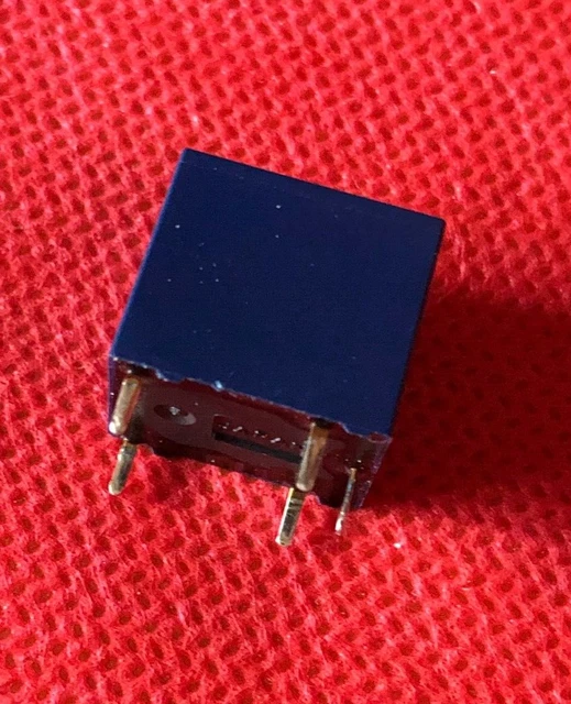 Rel&egrave; Bistabile Omron G2RK-1 5V DC 1 Scambio - Nuovo
