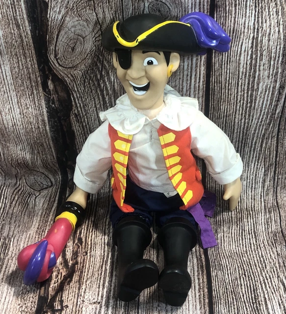 THE WIGGLES CAPTAIN Feathersword Talking Plush 2003 Tested Works Spin ...
