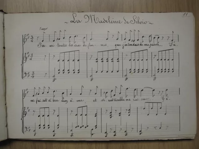 Ancien Cahier de musique avec partitions et paroles manuscrites