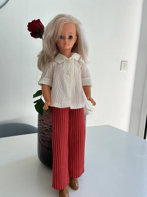 Poupée Cathie Bella En Tenue Traditionnelle Hollandaise, Occasion