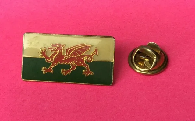 Welsh Wales Flag metal Enamel Pin Badge