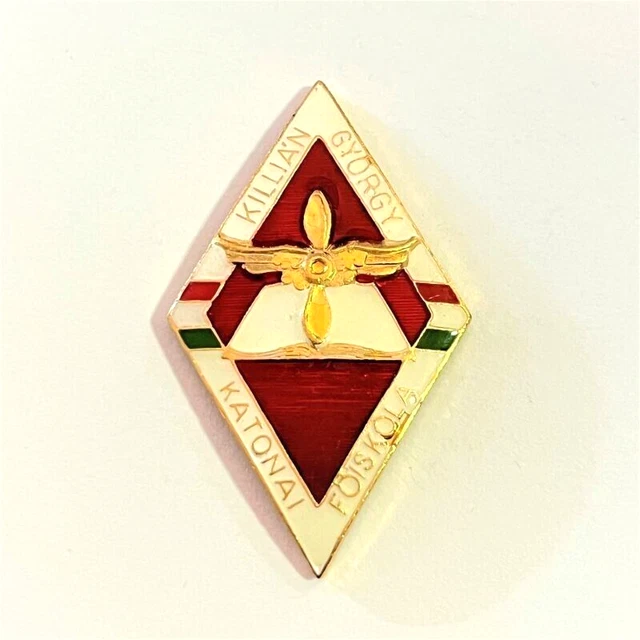PEOPLE'S Republic Of Hungary. Gyorgy Kilián Military College Badge ( Hun BADGE43