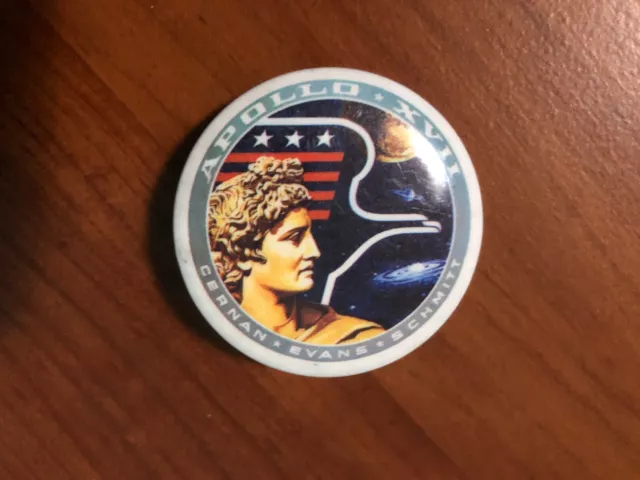 Rare Old Vintage "APOLLO  XVII" Pinback Button  1 5/8"