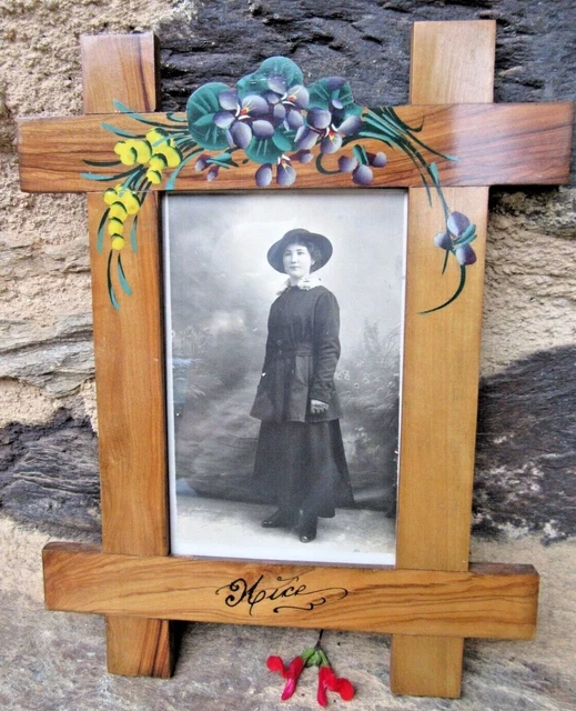 NICE ORIGINAL FRENCH ANTIQUE WOOD PICTURE FRAME EARLY XX th. C.