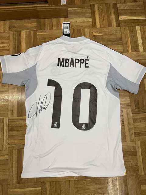 La camiseta de Marco Asensio ya está entre las cinco más vendidas