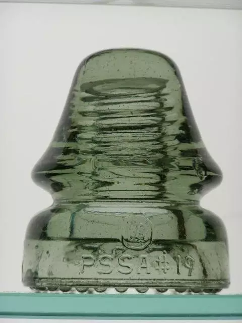 CD 162.7 [10] PSSA #19 Mexico sage green tint glass insulator, round drip points