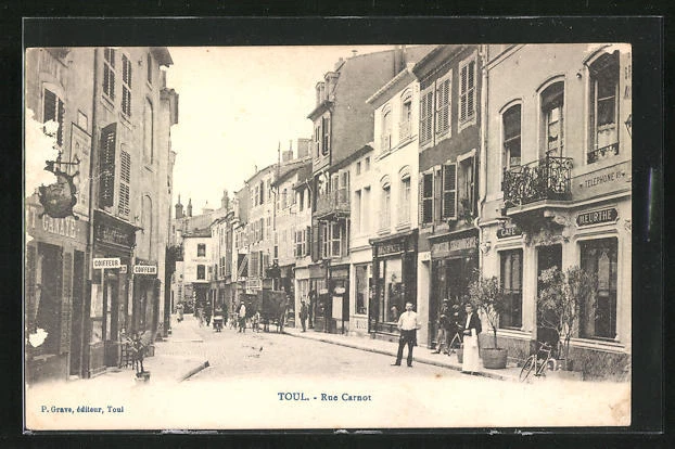 CPA Toul, Rue Carnot