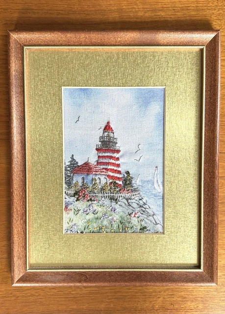Bordado de crealla enmarcado de colección - faro costero