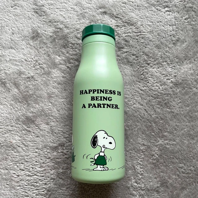 Starbucks x Snoopy cups spark madness! Customers are lining up in long queues Starbucks x Snoopy cups spark madness! Customers are lining up in long queues