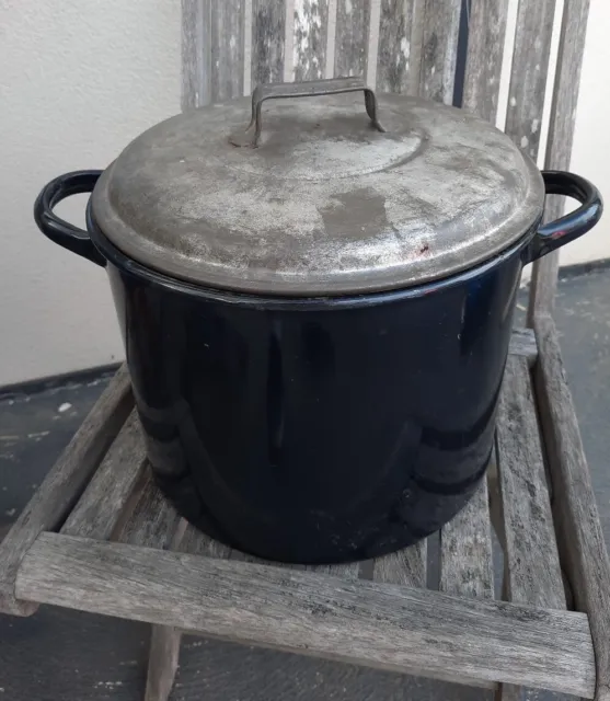 Vintage METTERS Large Round Black Enamel Cooking Pot With Lid Camping Stewing