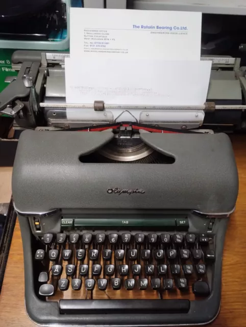 Olympia SG1 De Luxe - Vintage Office Typewriter, 1960's.  Working.