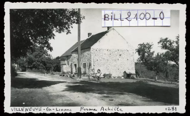 Villeneuve-la-Lionne ( Marne )   ferme Achille . Juin 1945
