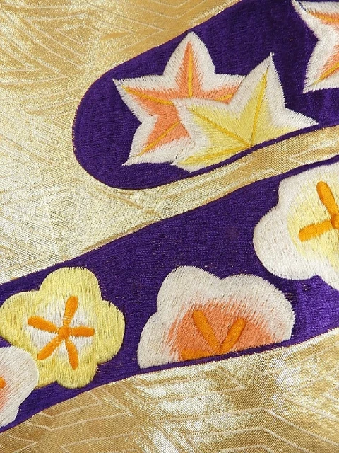 Japanese Kimono Uchikake Luxurious Wedding Embroidery Pure Silk Gold K481 6