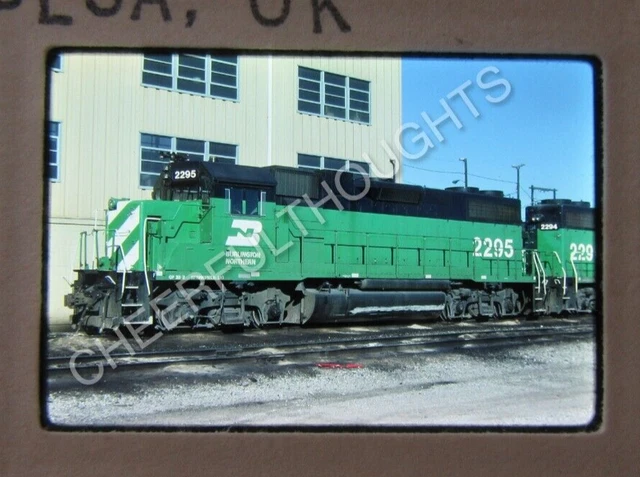 Original '82 Kodachrome Slide BN Burlington Northern 2295 GP38-2 Tulsa     38T34