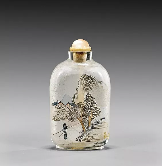 Collected Chinese Vintage Inside painted crystal glass snuff bottle.