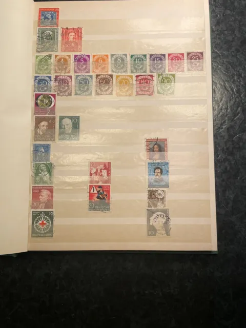 12 Briefmarkenalben, postfrisch/gestempelt, Bund/Berlin, DDR, DR, Besatzungszone
