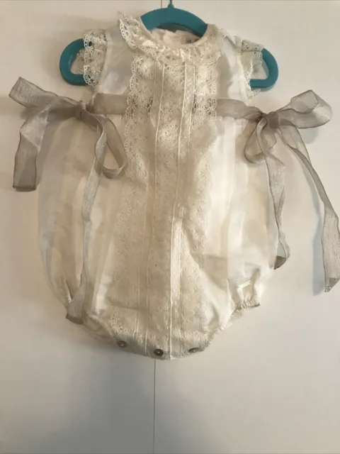 Pili Carrera Smocked Ecru Lace Trim Romper One Piece Baby Toddler 12 Months NWT