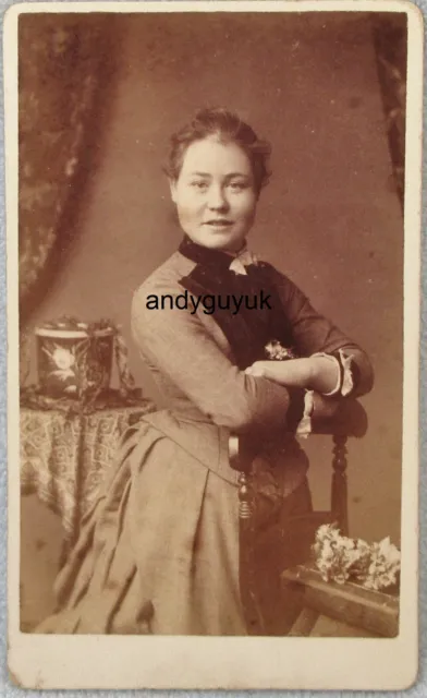 Cdv Lady Wilton Wiltshire Planter Chair Fashion Dress Antique Victorian Photo