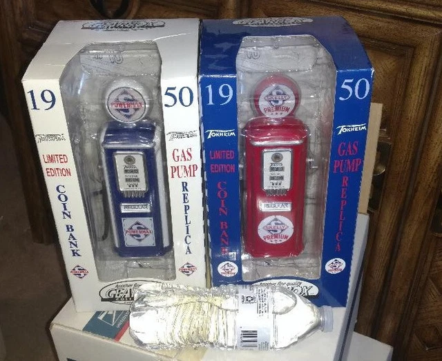 Pair of Gearbox SKELLY Coin Bank 1950 Gas Pump Replica NIB Red and Blue
