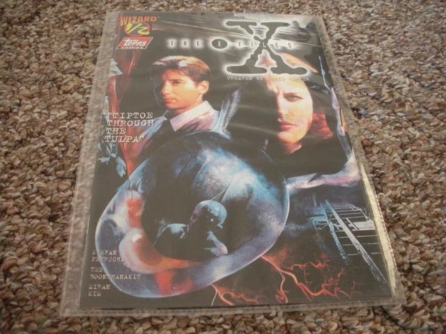 X-Files 1/2 with COA (1995 Series) Topps/ Wizard Comic NM