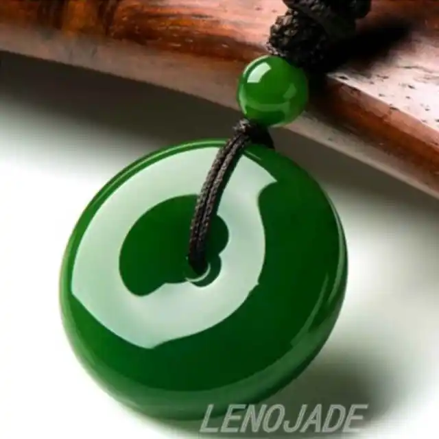 Best Sale Beautiful Natural Chinese Emerald Green Jade Lucky Buckle Pendant