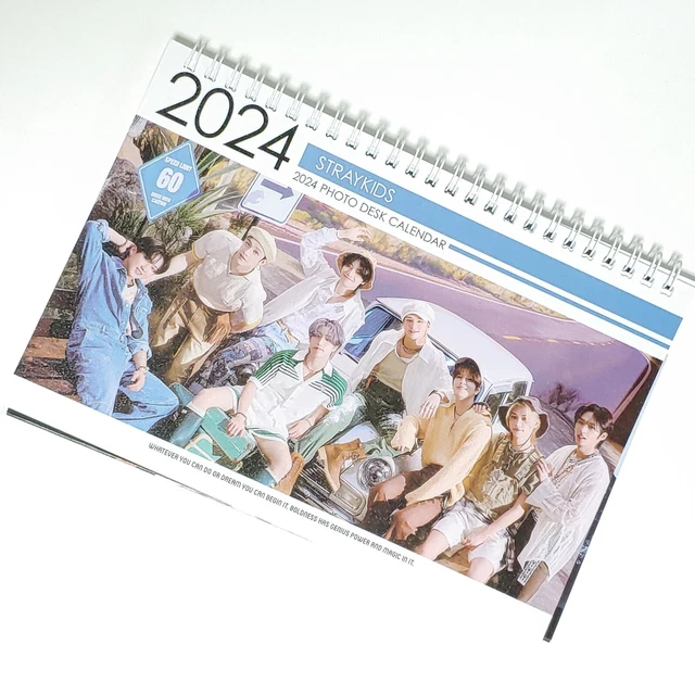 AUTOCOLLANT DE BUREAU photo StrayKids calendrier 2024 2025 calendrier