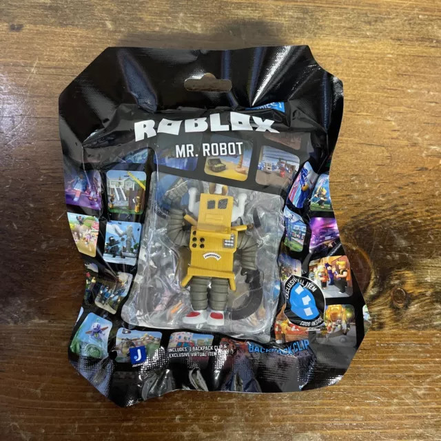 ROBLOX Figure Series 1 Backpack Clip Builderman W/Code Inside BRAND NEW  UNOPENED