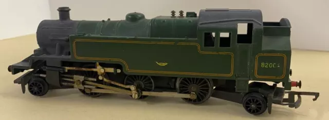 Triang Hornby R59 Br 2-6-2 Class 3Mt Tank Loco 82004.