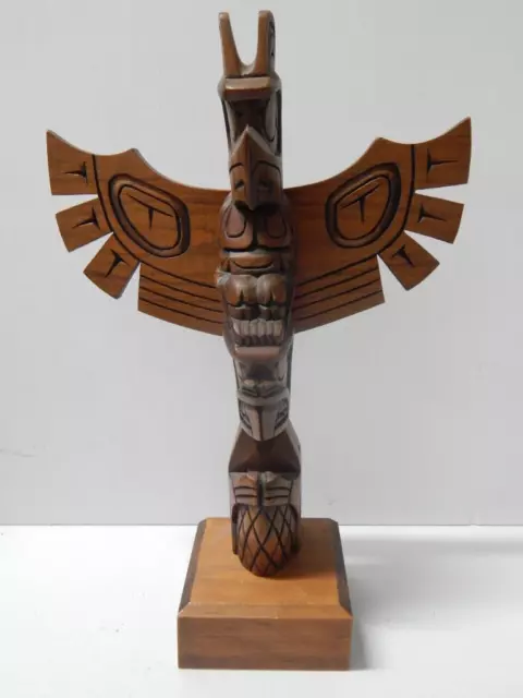 Vintage Jack Stogah Musqueah Indian Nw Coast Canada Cedar Wood Totem Pole Model Vintage Jack Stogah Musqueah Indian Nw Coast Canada Cedar Wood Totem Pole Model
