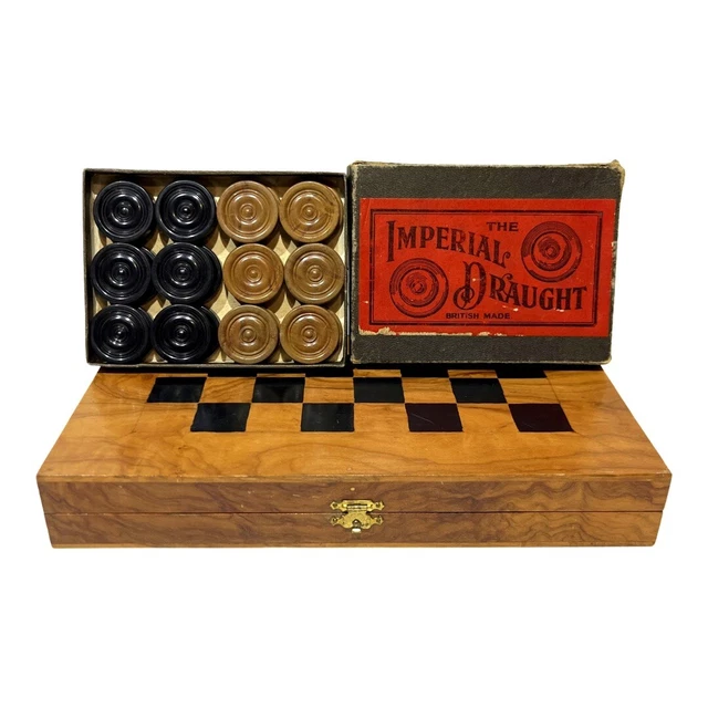 RARE VINTAGE COLLECTABLE The Imperial Draught Game And Board (British