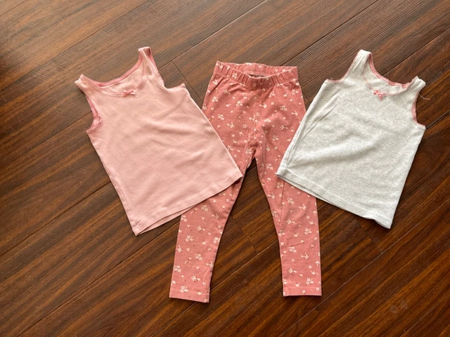Pacchetto vestiti bambine età 2-3 anni. Leggings e 2 x giubbotti.