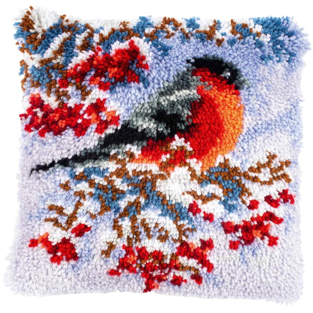 Cojín anudado Vervaco "Dompfaff en invierno", imagen predibujada, 40x40 cm
